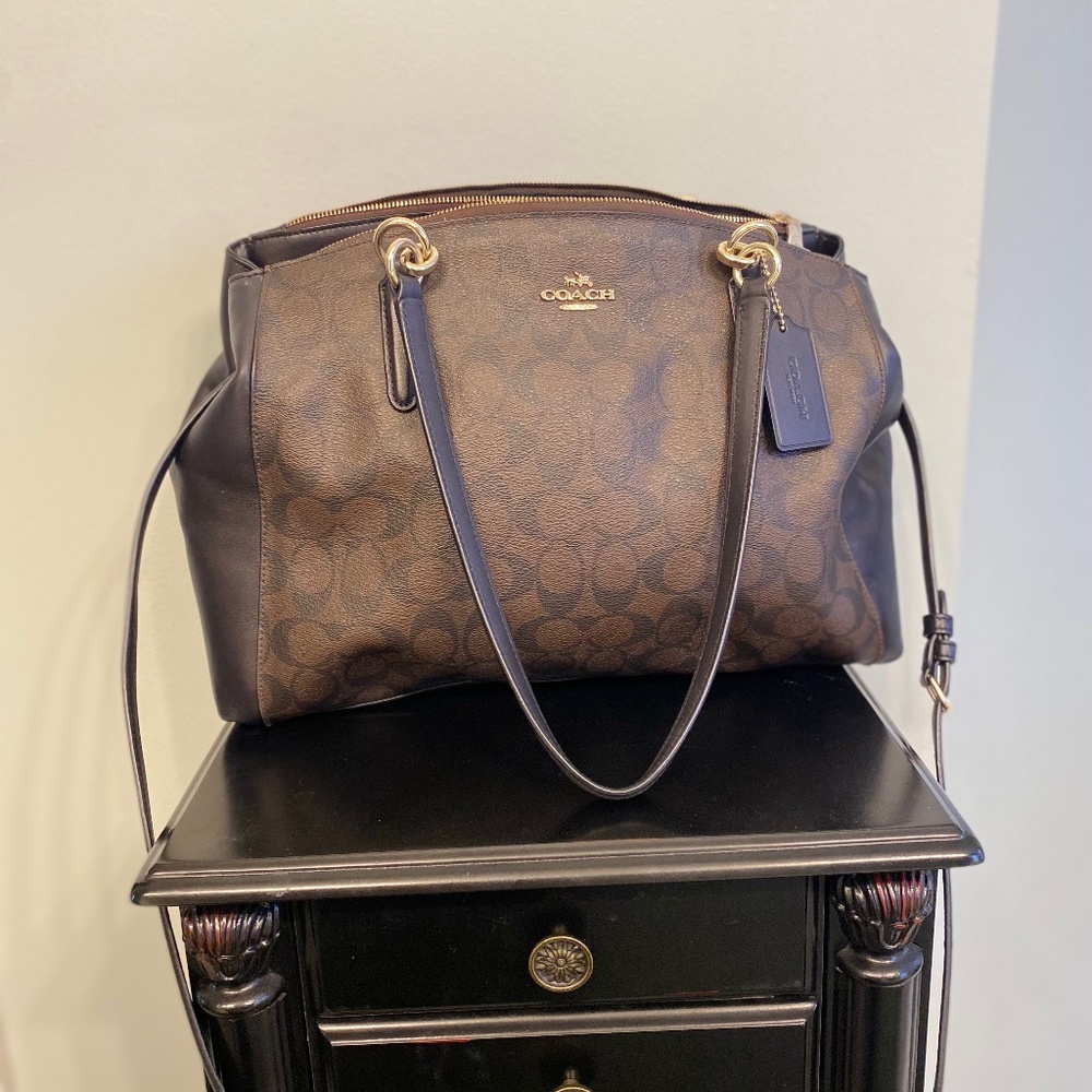Coach Christie Carryall